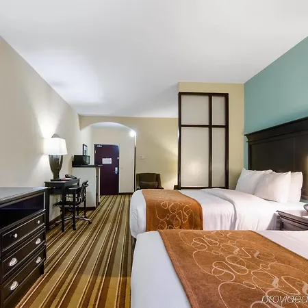 Comfort Suites Topeka Northwest